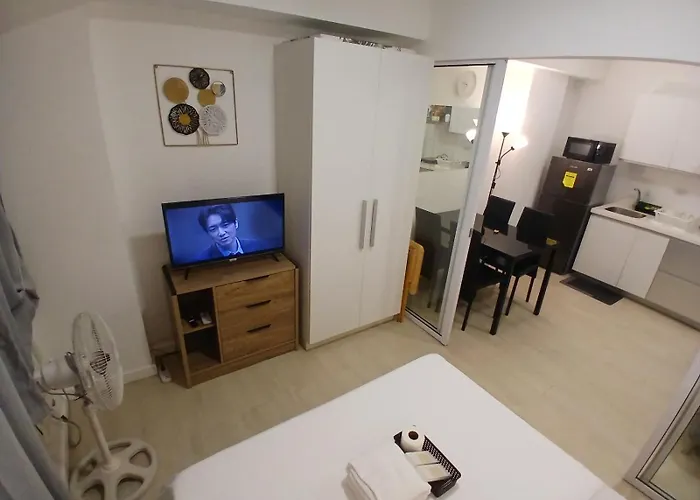 1br Condotel In Azure Urban Near Naia #bh4 3*